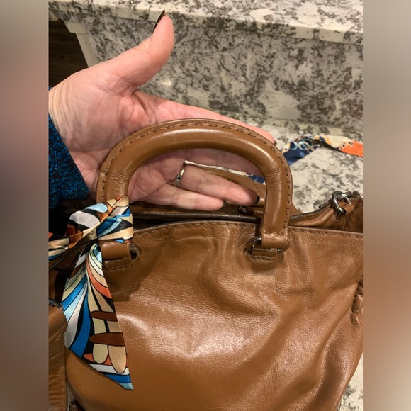 Brown leather Prada bag. - Picture 6 of 12